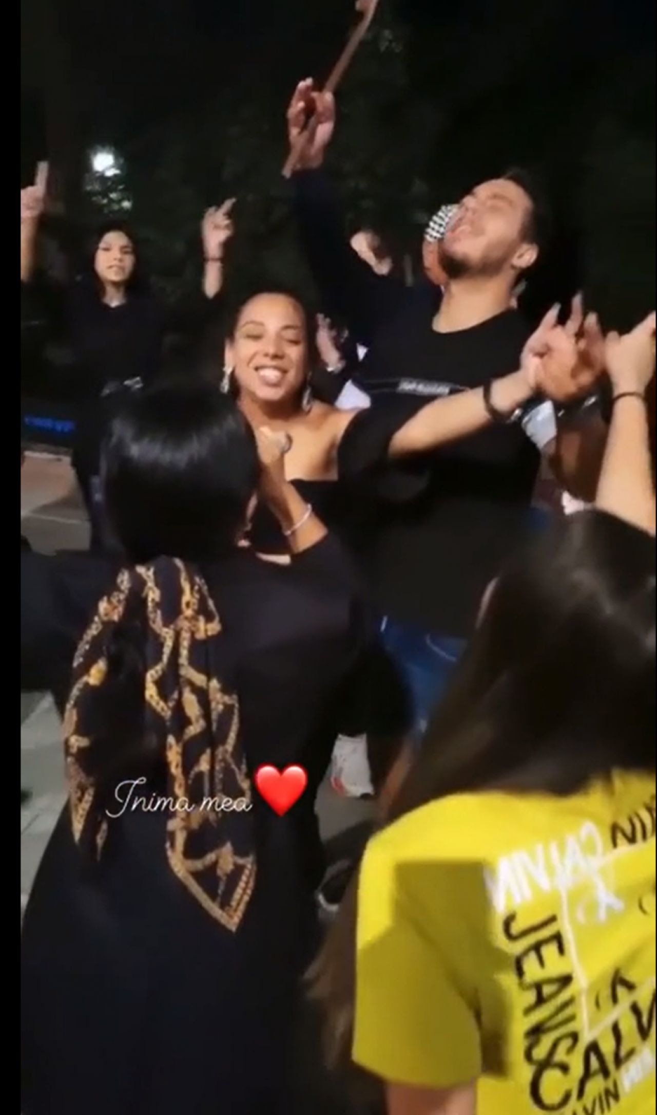 EXCLUS din lotul lui Dinamo, Neicutescu a facut mare PETRECERE in plina pandemie! Lautarii i-au cantat: