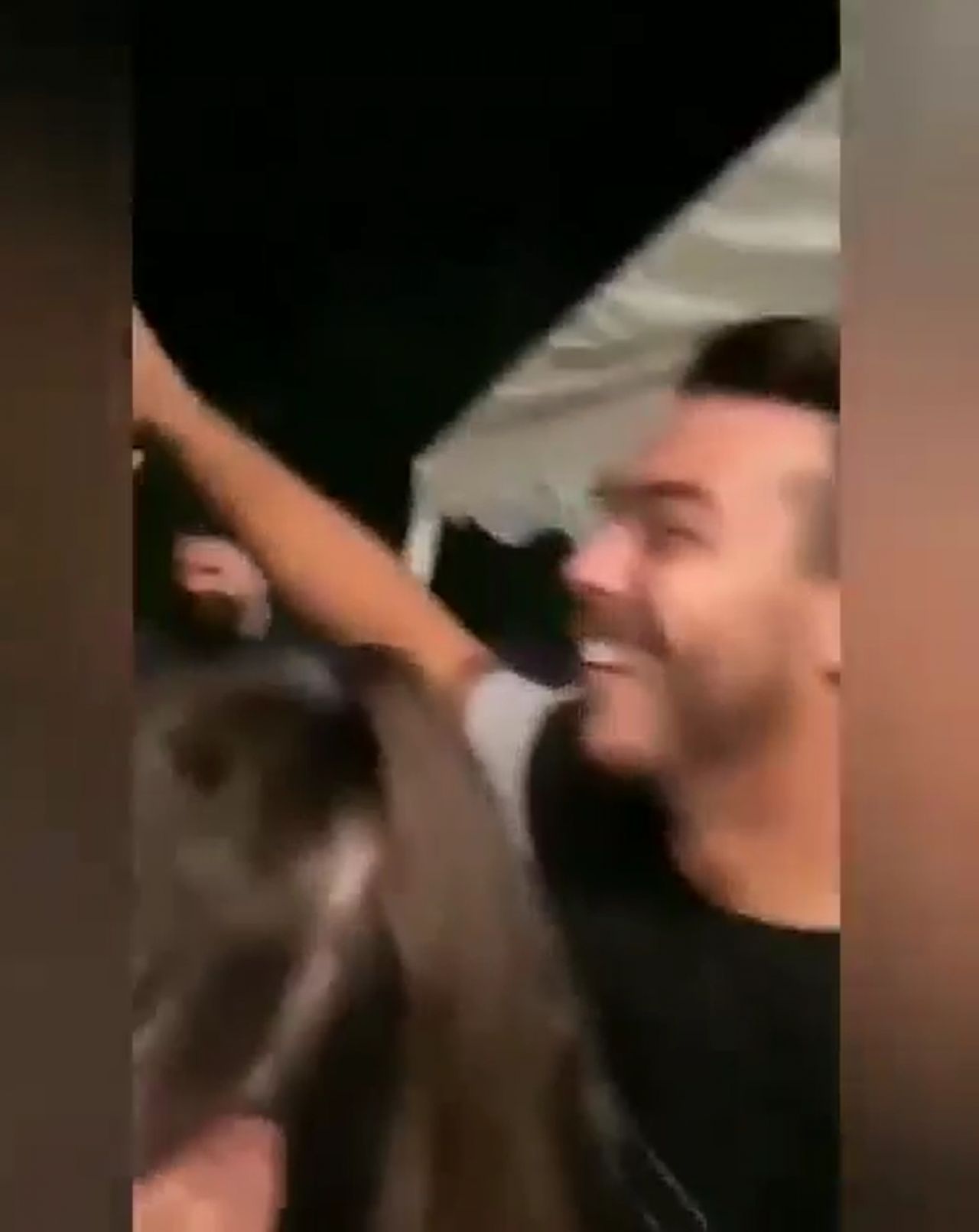 EXCLUS din lotul lui Dinamo, Neicutescu a facut mare PETRECERE in plina pandemie! Lautarii i-au cantat: