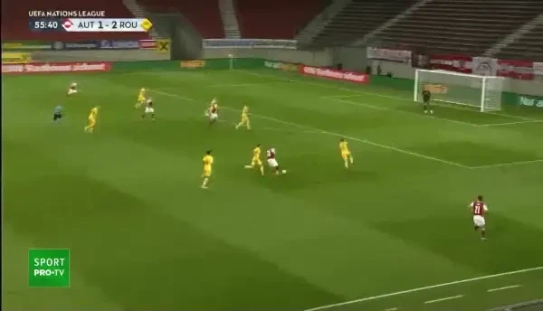 Schlager a trimis un sut slab spre poarta lui Tatarusanu! Balonul a trecut pe langa poarta