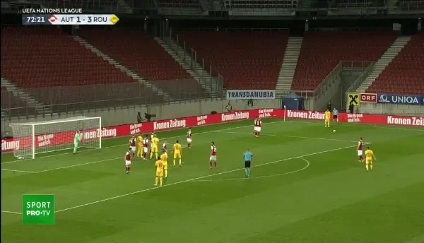 Sut puternic al lui Iancu din lovitura libera! Mingea se duce in bara