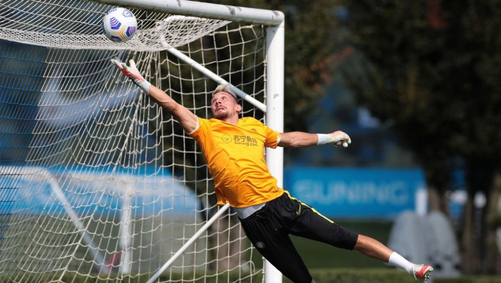 Cristi Munteanu nu mizeaza pe Ionut Radu: Daca joaca in Italia, poate fi titularul nationalei in urmatorii 10 ani. Dar nu apara