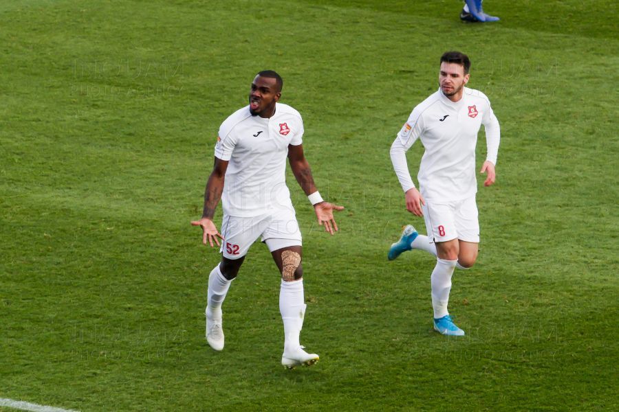 Romario Pires a semnat și continuă în România! Va fi antrenor și jucător: ”L-am bătut la cap 3-4 ani” _2