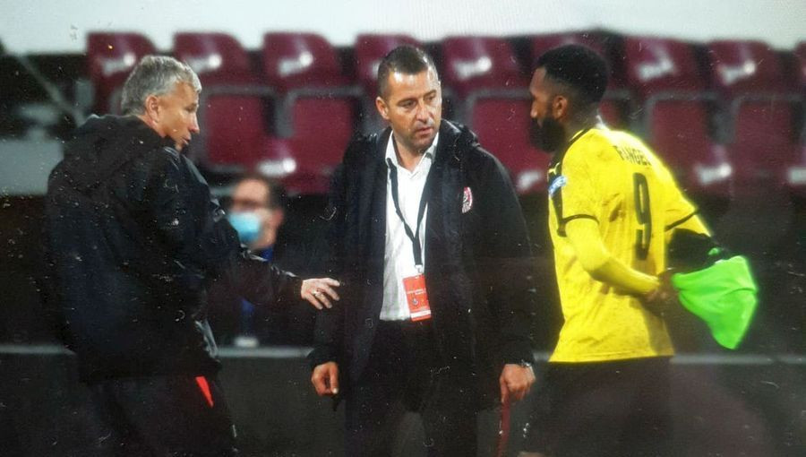 Petrescu a bagat in sedinta un jucator de la Kups Kuopio imediat dupa meci! Moment incredibil la finalul partidei de calificare!