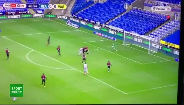 GOOOOOL SUPERB Puscas! LUNETISTUL Romaniei a marcat pentru Reading si ii ameninta pe islandezi