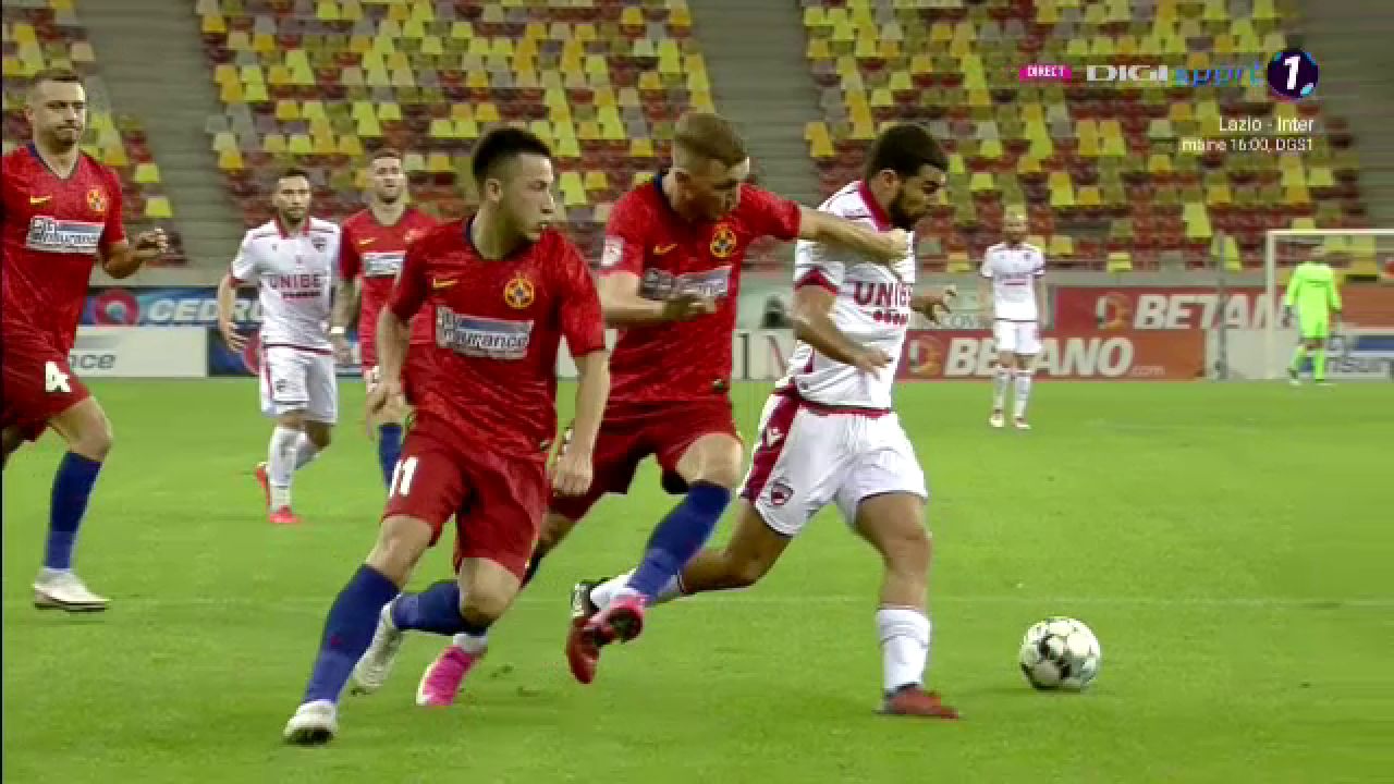 INCREDIBIL! MM Stoica s-a infuriat si a intrat sa posteze pe Facebook la pauza derby-ului cu Dinamo: