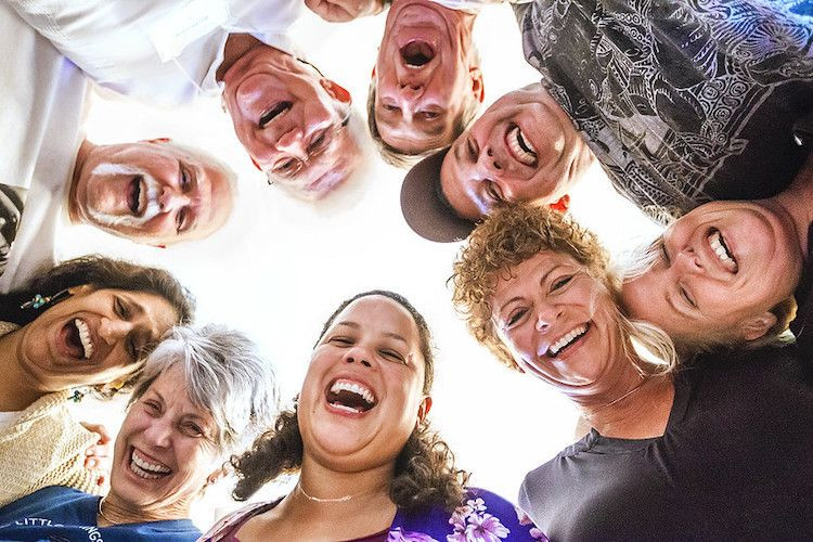 In ce conditii se poate MURI de la prea mult ras: criza poate ucide pe oricine! Ce reactie extrema declanseaza in corp