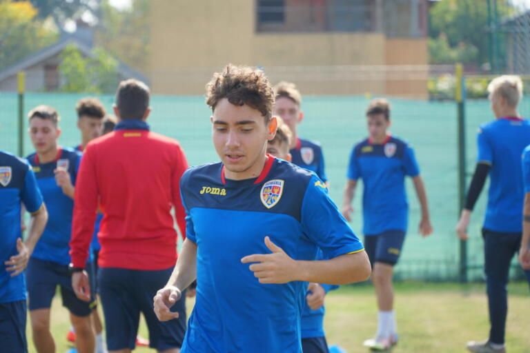 Jucatori de la FCSB, Viitorul, Craiova si Dinamo au fost chemati la nationala U19, care vrea sa castige Campionatul European in 2021_5