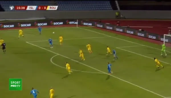 Gol Islanda! Sigurdsson deschide scorul cu un sut de la marginea careului!