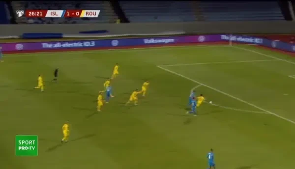 Primul gol ANULAT cu VAR din istoria nationalei Romaniei! VIDEO: Arbitrul a fost chemat la margine! Ce s-a intamplat