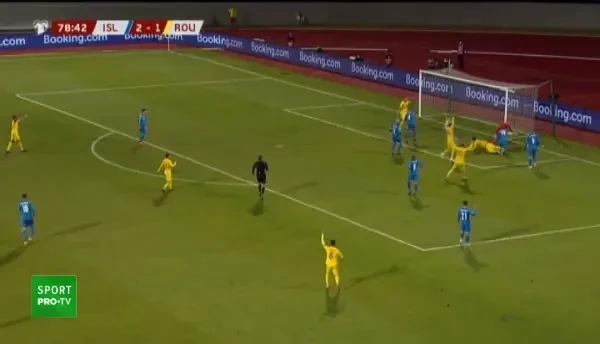 TOATA TARA A SARIT IN PICIOARE si a tipat: "PENALTY!" Arbitrul a REFUZAT sa mearga la margine pentru analiza VAR! Hent CLAR in careu