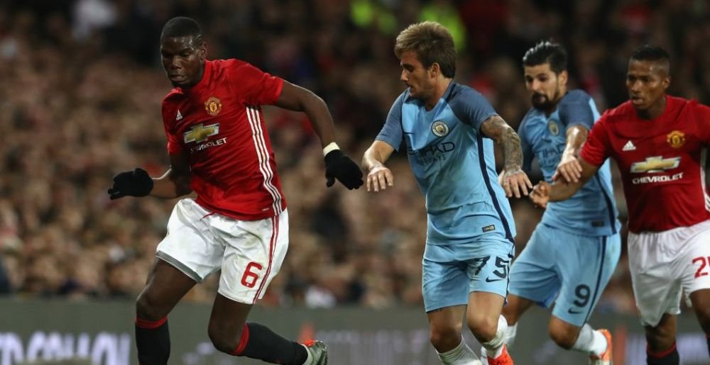 A semnat contractul IN AVION! Cum a facut Dinamo mutarea BOMBA de la Manchester City: erau alte 3 oferte din Spania si Galatasaray pe urmele lui