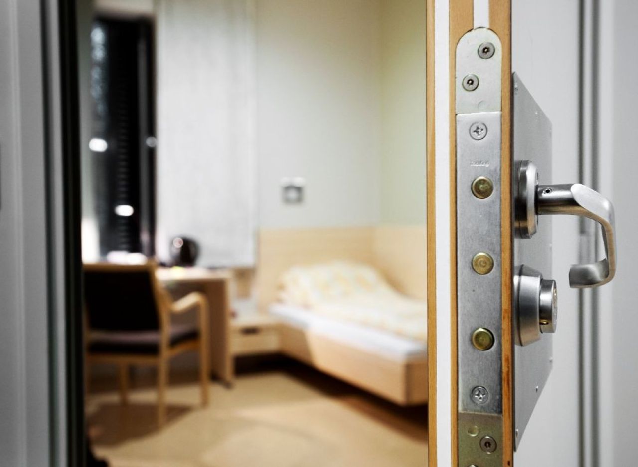Senzational! Inchisoarea de maxima securitate care arata ca un hotel! Cei mai periculosi infractori, inchisi intr-un loc fara gratii sau camere de supraveghere. Cum arata_1