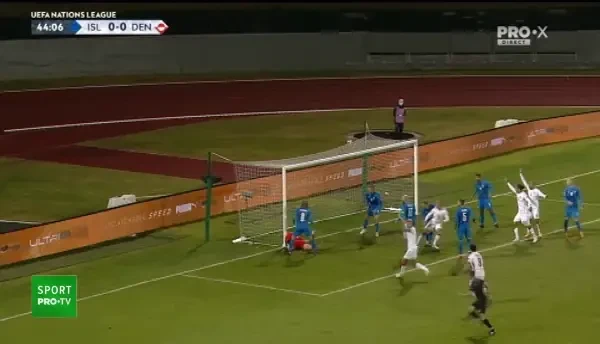 ISLANDA 0-3 DANEMARCA