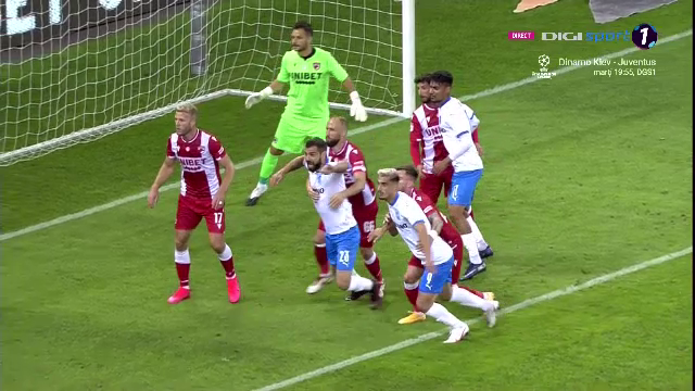 Inca un penalty controversat impotriva lui Dinamo! Contra, PARALIZAT pe margine, Puljic si-a pus mainile in cap! Ce s-a intamplat_14