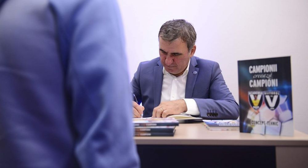 Vad ca Hagi se tot autopropune la nationala. Marea lui problema ar fi ca trebuie sa-l antreneze pe Ianis! Comentariu total neasteptat al lui Lupescu