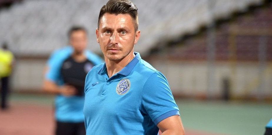 Ilie Poenaru a vorbit despre greselile de arbitraj de la meciul cu FCSB! Ce spune despre fotbalistii romani: Au pretentii de parca am fi Barcelona sau Valencia! &nbsp;