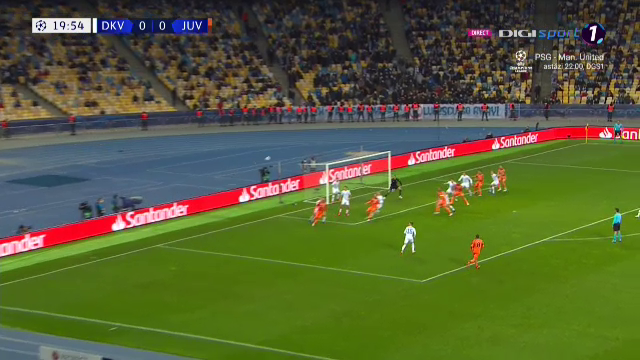 Ultrasii lui Dinamo Kiev, MUTI in fata lui Lucescu! Ce s-a intamplat in sectorul radicalilor care au anuntat ca vor face HAOS la meciul cu Juventus_14