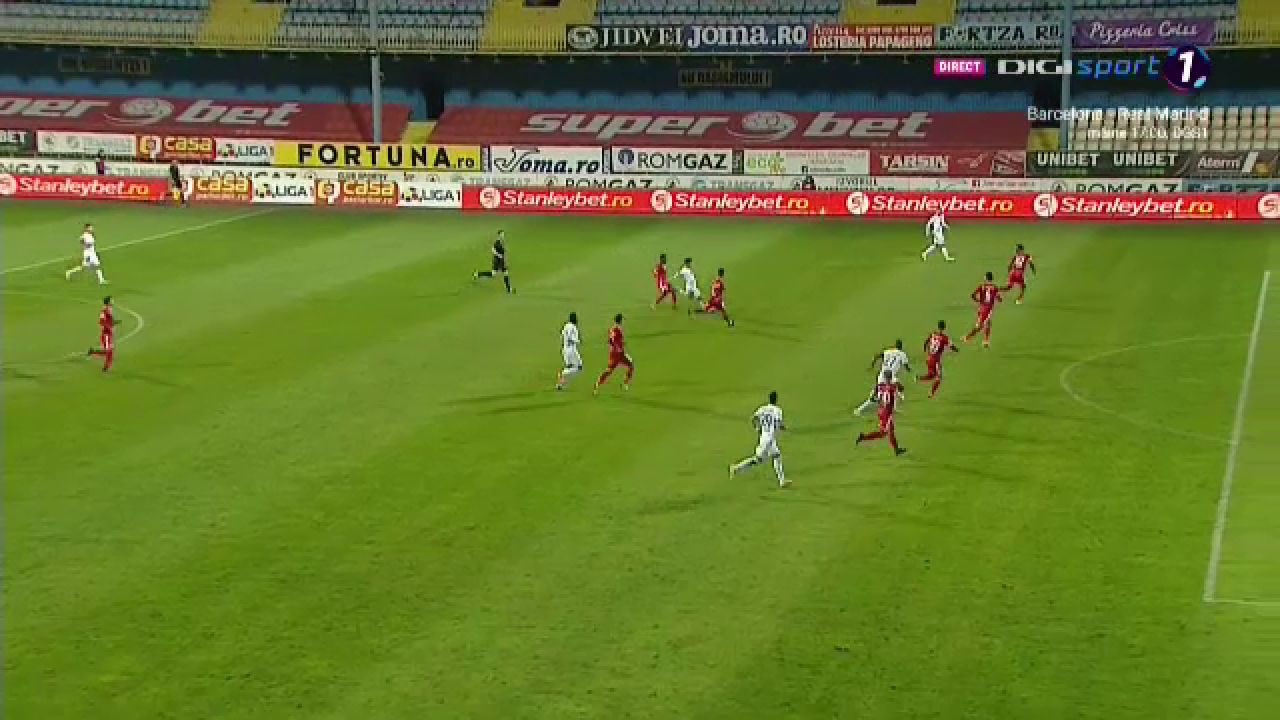 Ronaldo Deaconu a inscris ca RONALDO! :) S-a marcat GOLUL SEZONULUI in Gaz Metan - Botosani! Executie GENIALA a mijlocasului_7