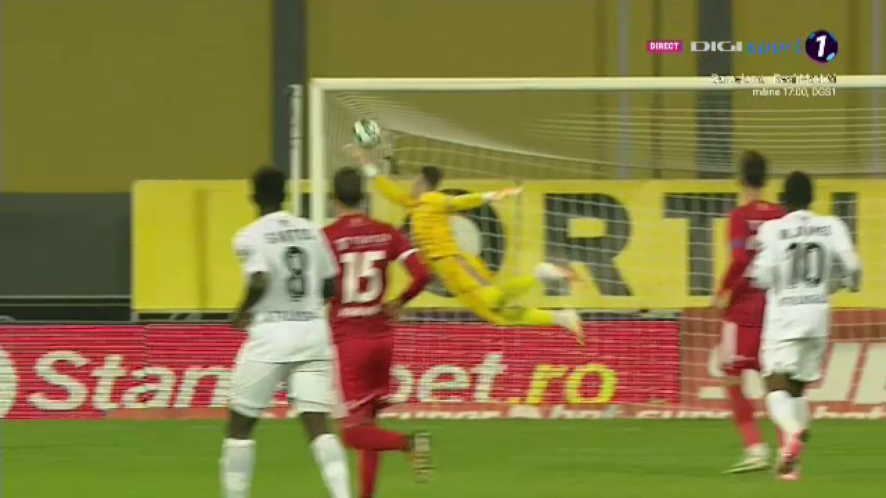 Ronaldo Deaconu a inscris ca RONALDO! :) S-a marcat GOLUL SEZONULUI in Gaz Metan - Botosani! Executie GENIALA a mijlocasului_10