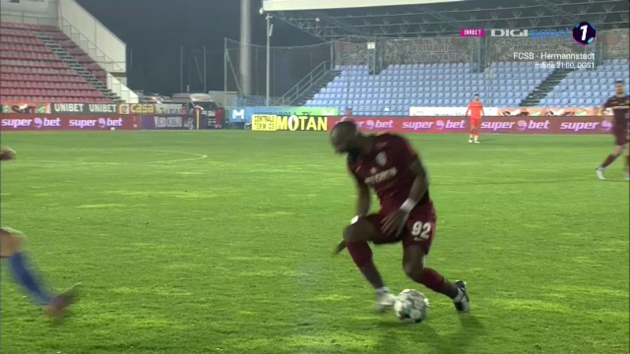 Petrescu, REACTIE IREALA dupa ce a vazut ce Cestor s-a rupt! I-a venit sa PLANGA in tribuna! Ce a putut sa faca_3