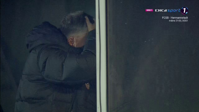 Petrescu, REACTIE IREALA dupa ce a vazut ce Cestor s-a rupt! I-a venit sa PLANGA in tribuna! Ce a putut sa faca_13