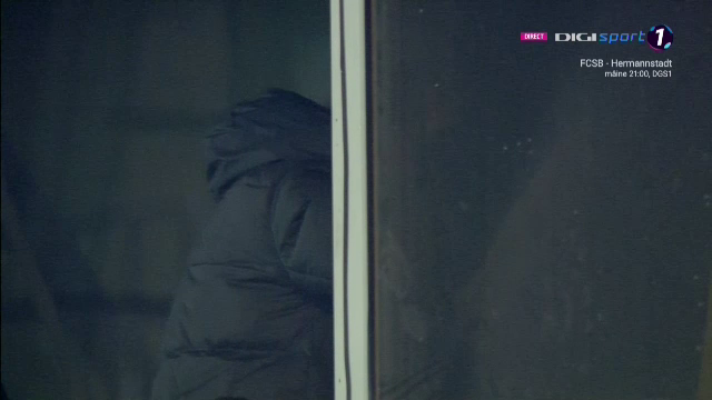 Petrescu, REACTIE IREALA dupa ce a vazut ce Cestor s-a rupt! I-a venit sa PLANGA in tribuna! Ce a putut sa faca_14