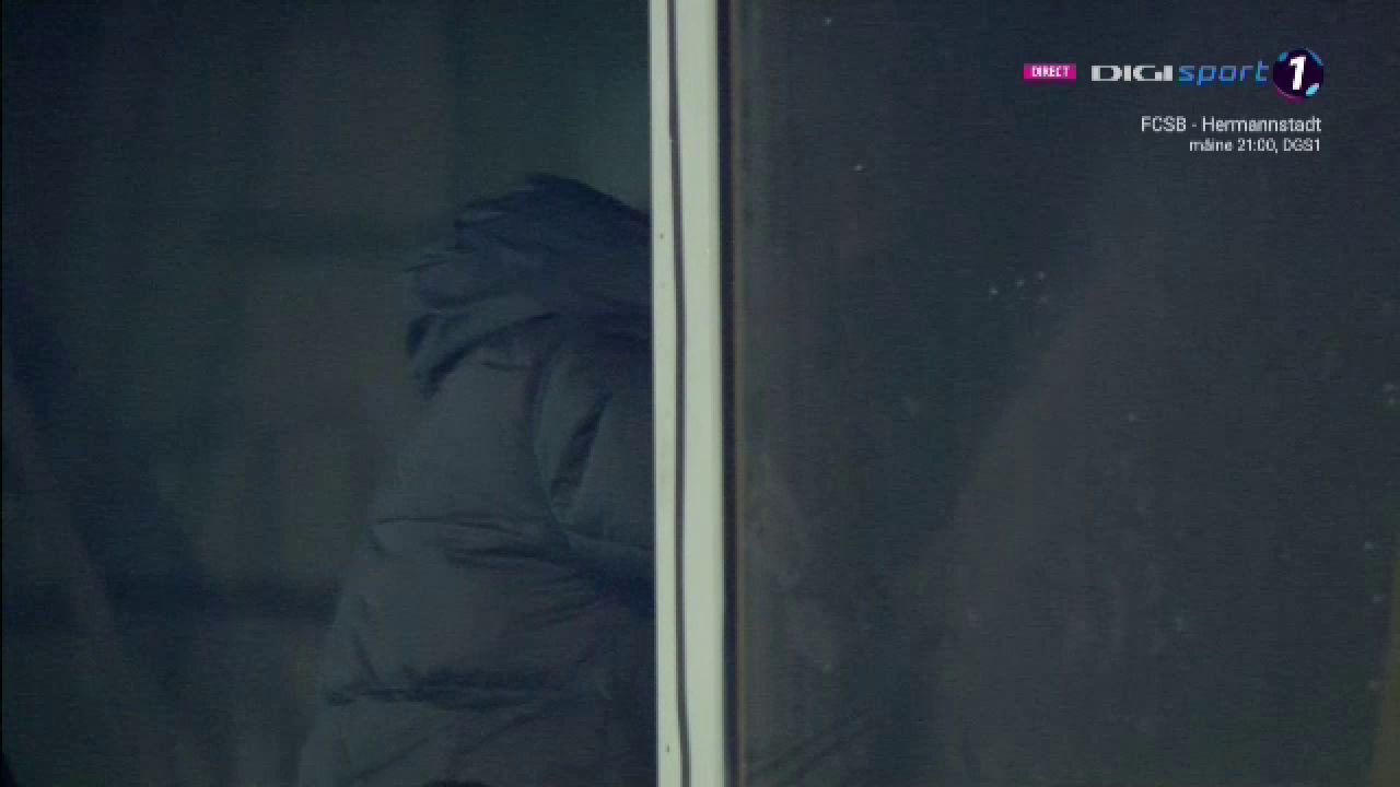 Petrescu, REACTIE IREALA dupa ce a vazut ce Cestor s-a rupt! I-a venit sa PLANGA in tribuna! Ce a putut sa faca_14