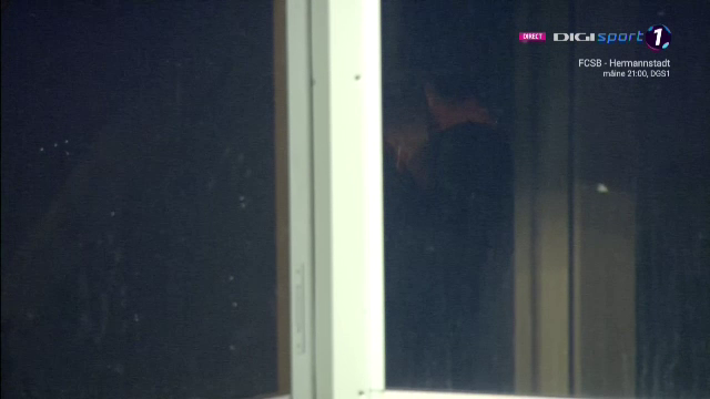 Petrescu, REACTIE IREALA dupa ce a vazut ce Cestor s-a rupt! I-a venit sa PLANGA in tribuna! Ce a putut sa faca_15
