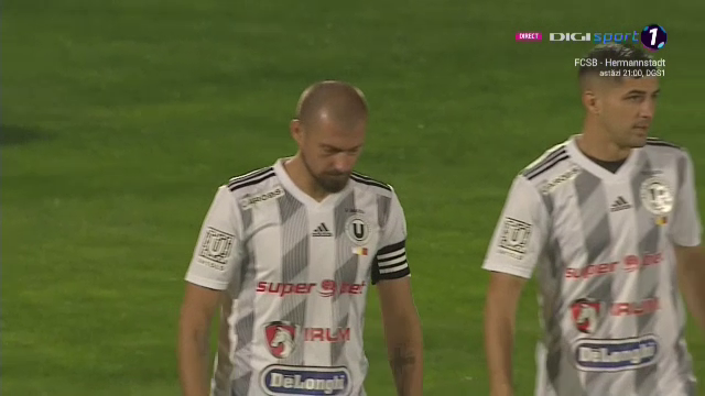 Gabi Tamas a inceput sa DANSEZE pe gazon! Faza geniala pe teren la meciul lui U Cluj cu Mioveni