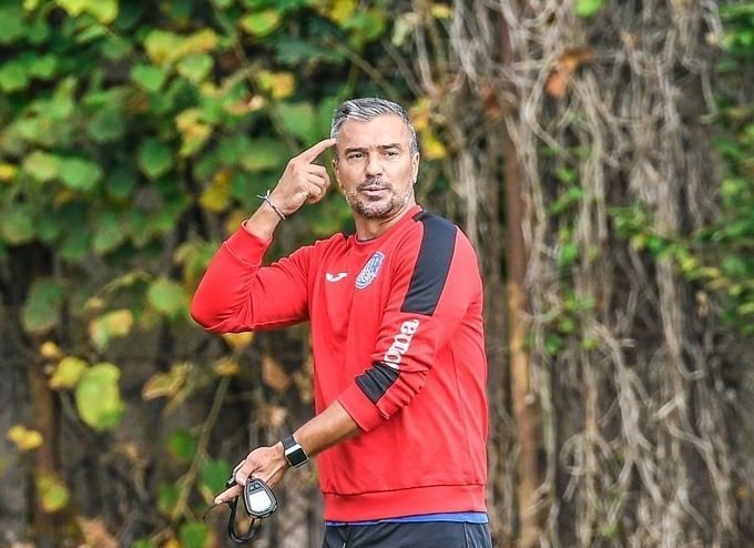 Fara investitori straini la Iasi!&nbsp; Singurul italian de la Poli este Pancu Italianu . Nu il lasam sa plece nici la nationala