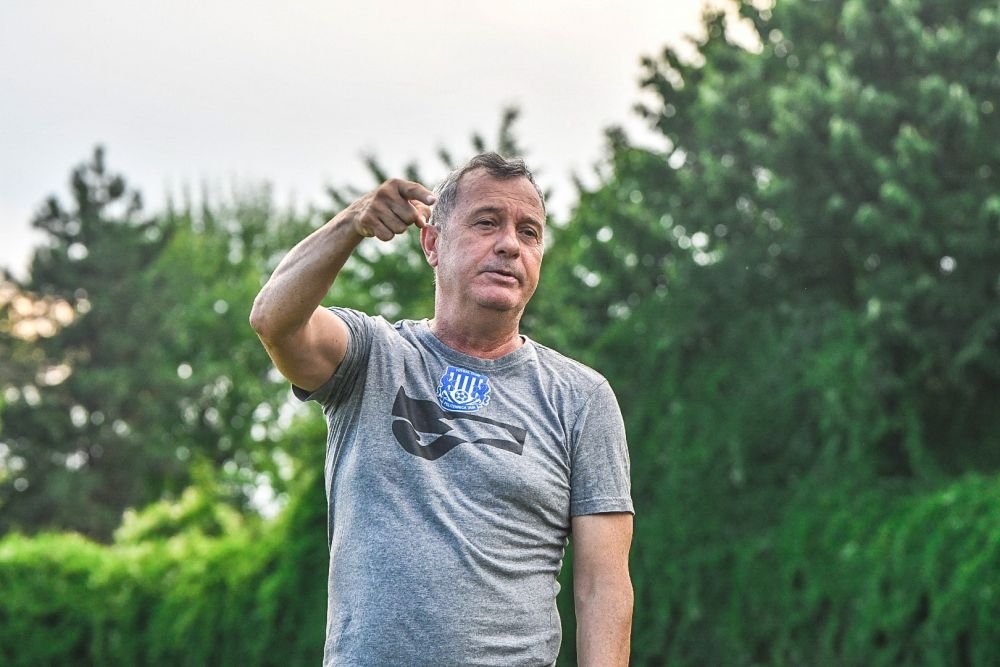 Rednic, foarte aproape sa preia un club din Belgia! Cum l-au speriat spaniolii de la Dinamo si de ce a refuzat sa il inlocuiasca pe Contra