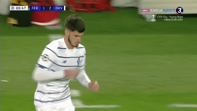 Nuuuu, Baluta, nuuu asa! I-a scos de doua ori la aceeasi faza din offside pe maghiari. Gol la cateva secunde dupa ce a intrat in teren!_14