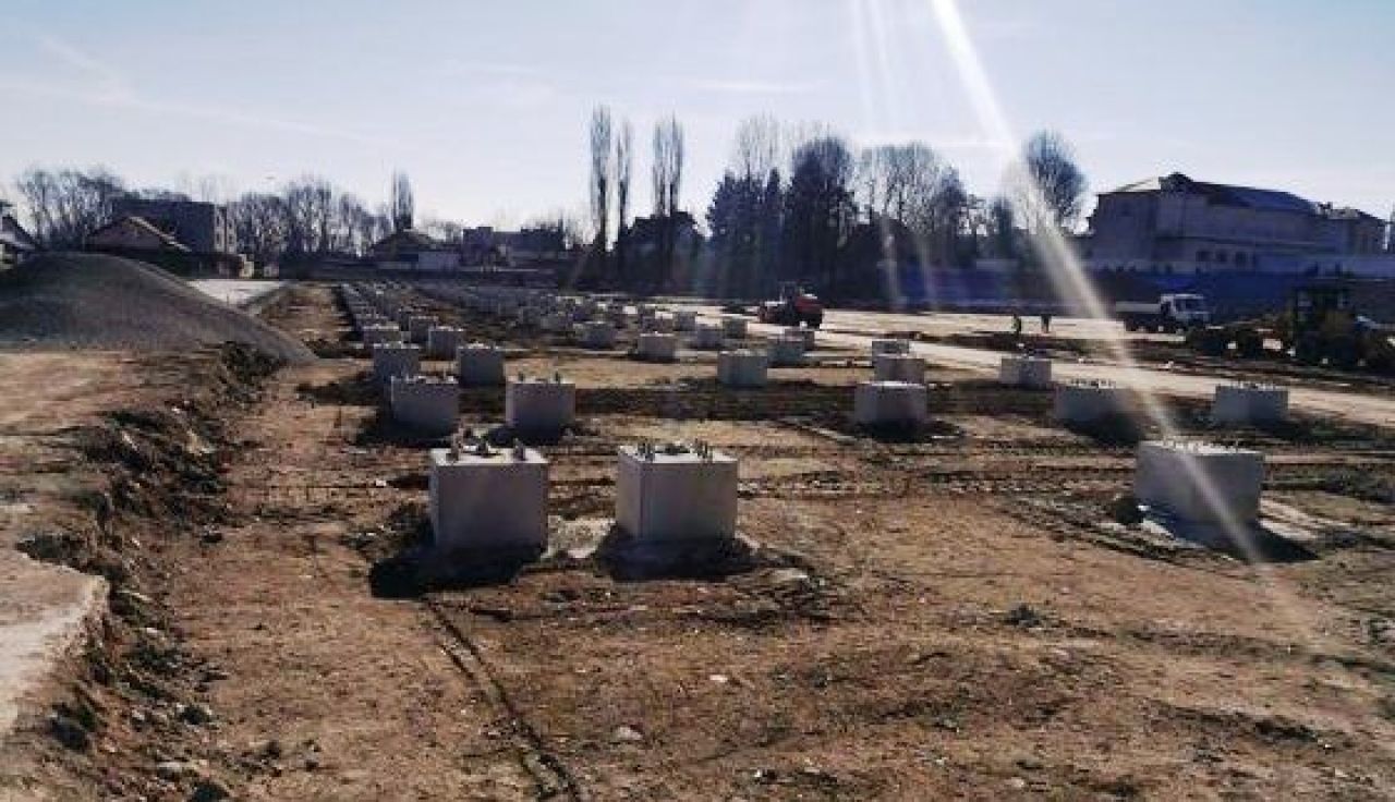 Lucrarile la stadionul din Targoviste s-au blocat, dar FRF a inaugurat o arena moderna in oras_5