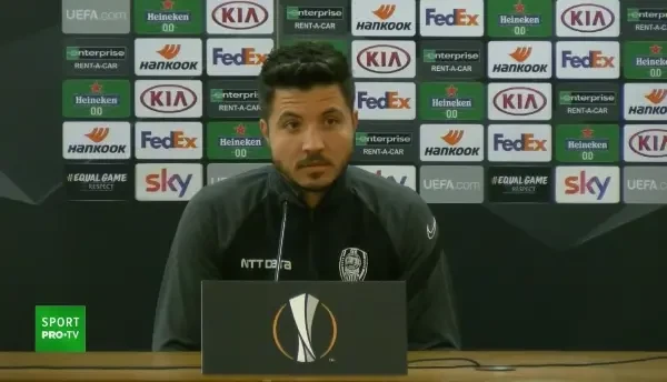 Petrescu a gasit SOLUTIA din aparare pentru meciul cu Roma: "Au 6 fundasi, nu ne dau si noua doi?!" :) Ce le-a promis jucatorilor in cazul in care vor inscrie