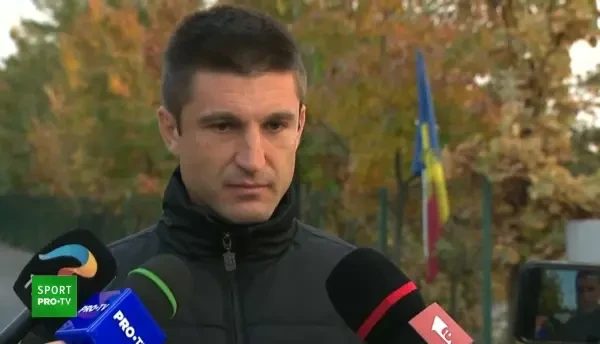 "Pierdem cu 4-0, de vina e golgheterul!" Replica ACIDA a lui Cristea dupa ce Pancu l-a SCOS din lot: "Mi-a dat mesaj la 7 dimineata!"