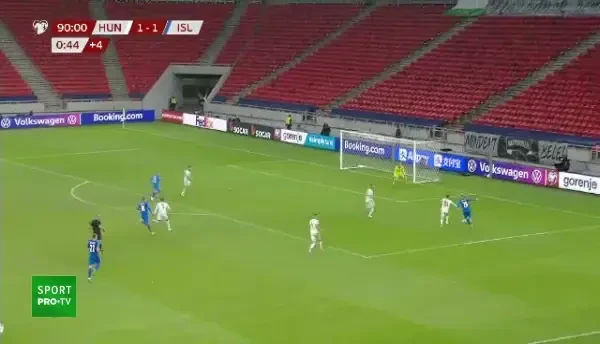 Asta e MAGIA FOTBALULUI! Ungaria, faza MONDIALA pentru calificarea la Euro! Totul s-a intamplat in prelungiri: ce au putut sa faca maghiarii dupa ce au scos mingea de pe linia portii