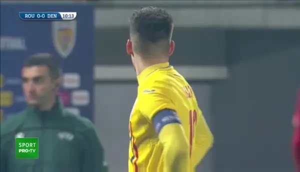 Oh, Ianis! :) Executie teribila a lui Hagi din lovitura libera! Ce a facut cand toata lumea astepta mingea in careu