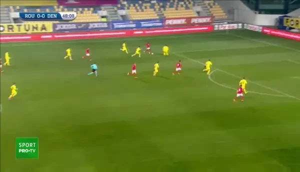 SOCANT! Penalty facut cadou de arbitru Danemarcei! Contactul a fost la un metru in afara careului! Ce s-a intamplat