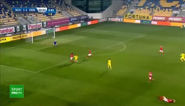 Messi Vlad a inceput sa planga in hohote la finalul meciului! Mutu, distractie cu antrenorul advers la marginea terenului! Ce s-a intamplat dupa meciul care a calificat Romania la Euro