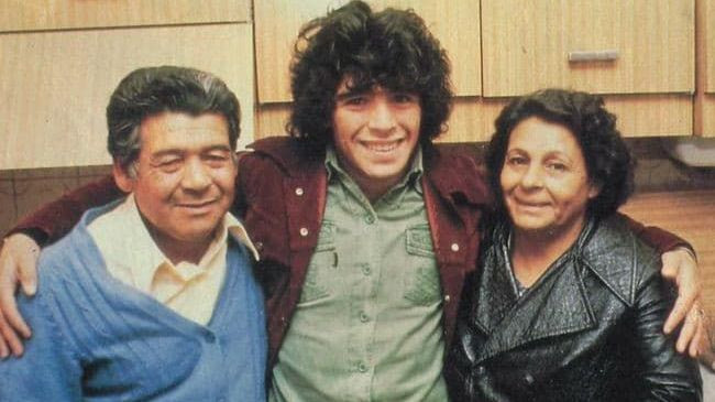 VIDEO | Mesaj SUPERB pentru un erou national! Argentinienii au realizat cel mai frumos clip de ramas-bun! As fi vrut sa driblez stirile de o mie de ori ca tine!