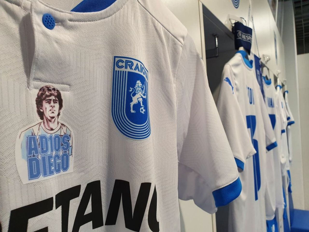 Universitatea Craiova, omagiu pentru Maradona la meciul cu Spartac! Cum vor arata tricourile oltenilor _1