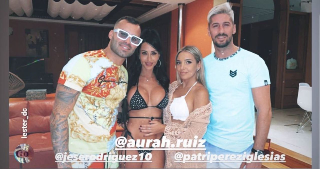 Soc in vestiarul lui Neymar si Mbappe! L-a sunat iubita si a uitat de milioanele seicilor! A FUGIT in Ibiza si a petrecut animalic_6