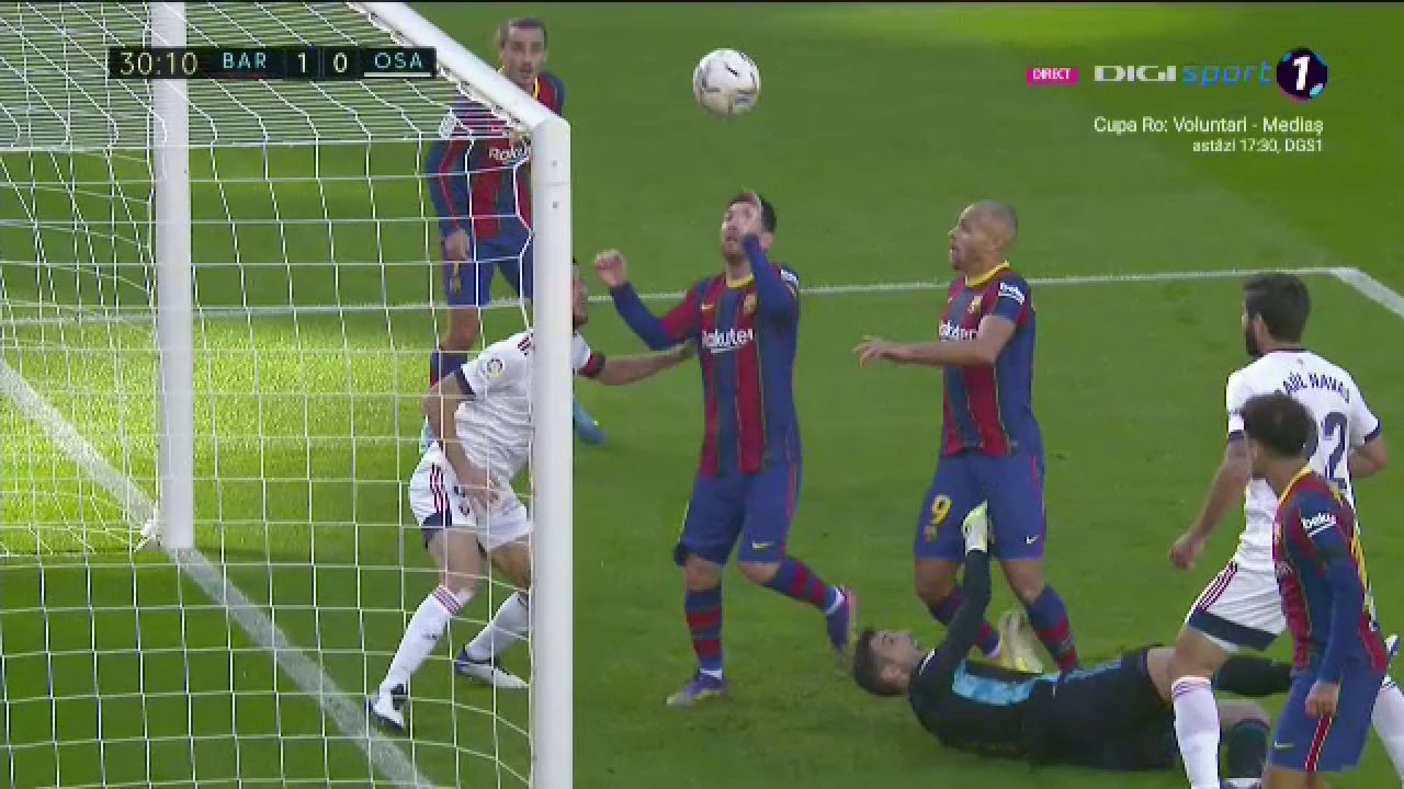De la un zeu la altul! Imaginea care face inconjurul lumii! Messi, la un pas de NEBUNIA ANULUI in onoarea lui Maradona! Ce s-a intamplat la faza in care TOATA Planeta si-a amintit de Diego_8
