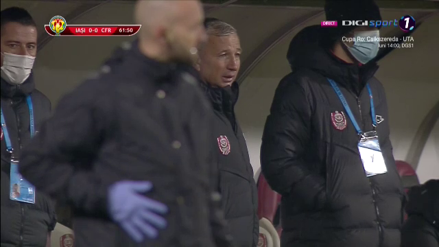 BOMBA NOPTII! Petrescu, DAT AFARA de la CFR CLUJ! Varga il vrea pe Mutu in locul sau: N-are voie sa te elimine Iasul! Il vreau pe Mutu