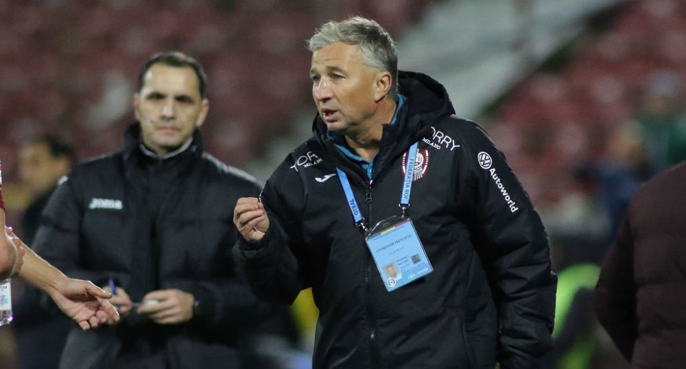 TENSIUNI IMENSE in vestiarul lui CFR Cluj inainte de plecarea lui Petrescu! Antrenorul ar fi fost aproape sa se ia la bataie cu jucatorii&nbsp;