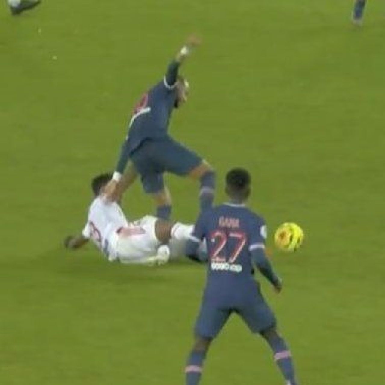 ATENTIE, IMAGINI SOCANTE! Neymar, accidentare CUTREMURATOARE! A inceput sa urle de durere si sa planga! Stirea face inconjurul lumii_3