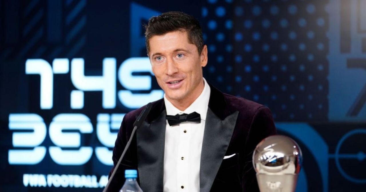 Radoi si Razvan Marin au votat pentru FIFA The Best! Care au fost alegerile selectionerului si capitanului nationalei_1