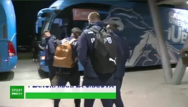 Oltenii se lauda cu cel mai frumos brad din Liga 1, dar La Craiova nu e pace pe final de an! Patronul Rotaru, luat la rost de un fost mare jucator