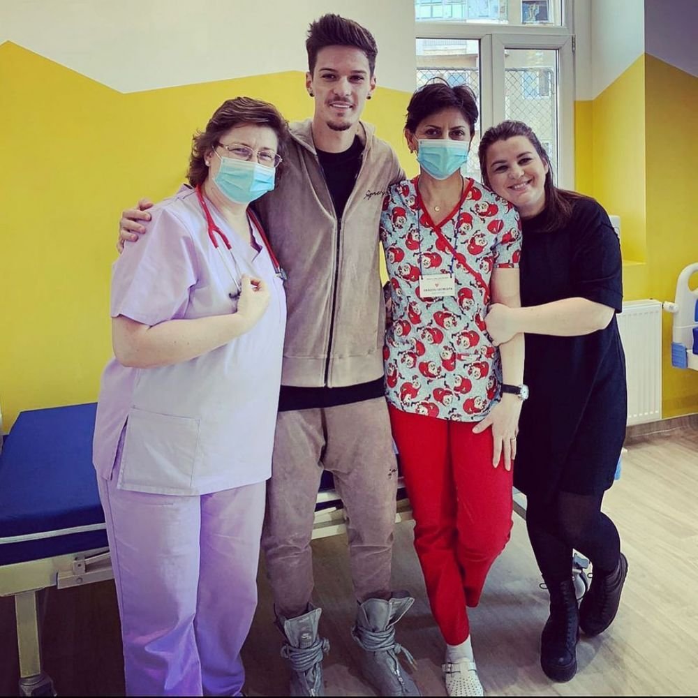 Dennis Man, star si in afara terenului de fotbal! 'Perla' lui Becali, implicata in renovarea sectiei de pediatrie dintr-un spital de stat_4