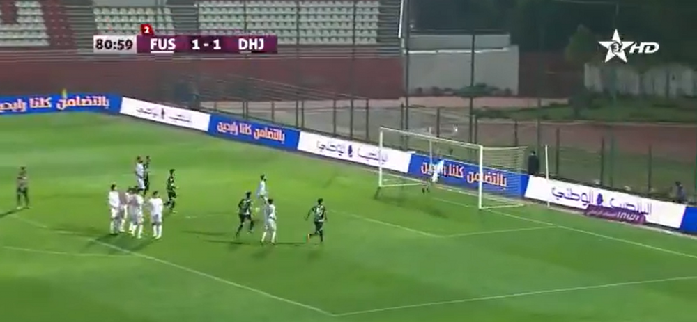 Nici Neuer nu o scotea asa! :) Fundasul care a intrat in locul portarului a facut SPECTACOL in poarta! A respins o minge imposibila